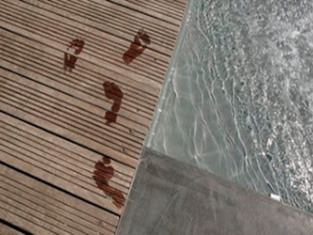 Cemento pulido en las zonas exteriores y piscinas